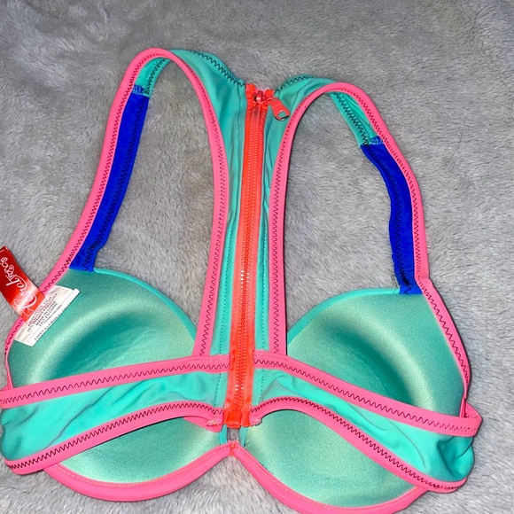 Triangle bikini top - Picture 2 of 2